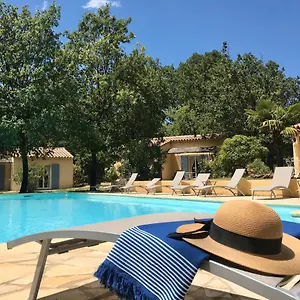 Bed & Breakfast Le Clos Des Cigales, Roussillon (Vaucluse)