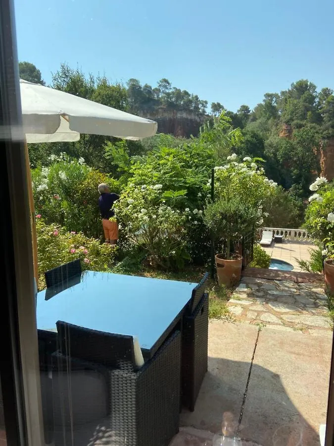 Villa Des Roses Roussillon  0*, Roussillon (Vaucluse)